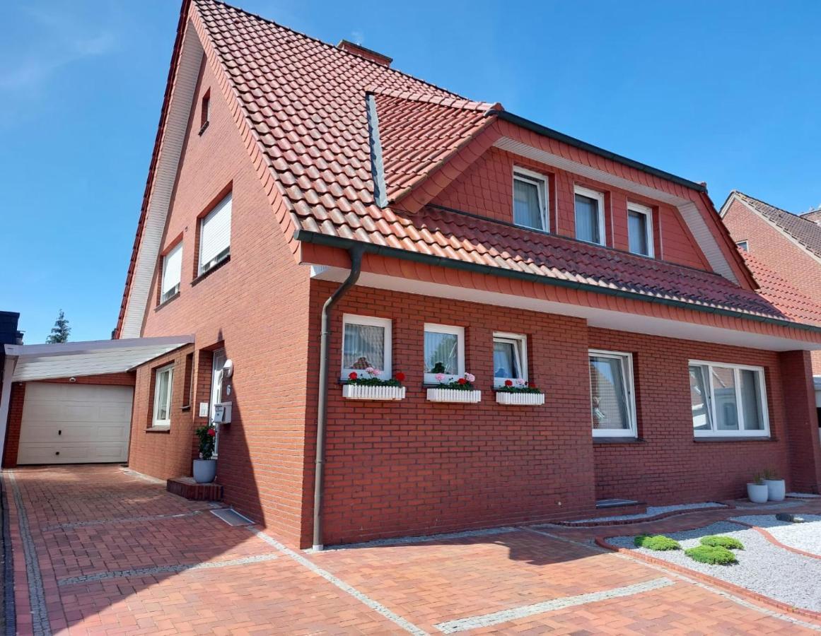 Ferienwohnung Leni Erstes Og Inkl Balkon Gartenblick Kostenfreier Parkplatz Stadtnah Aber Ruhig Gelegen Meppen Esterno foto